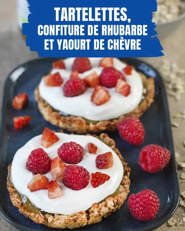 Tartelettes, confiture de rhubarbe et yaourt de chèvre 