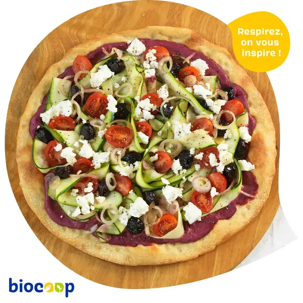 Pizza veggie et houmous de haricots rouges