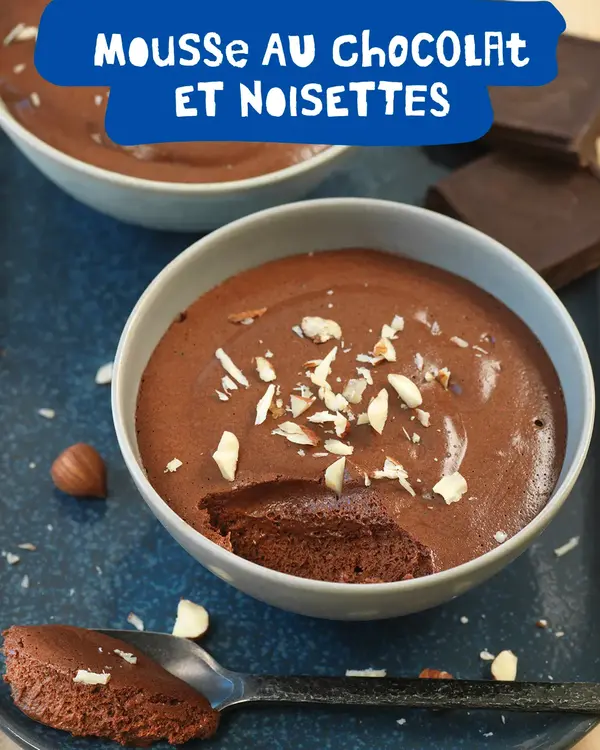 Mousse au chocolat et noisettes Mousse au chocolat et noisettes